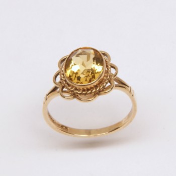9ct Gold Yellow Topaz Ring